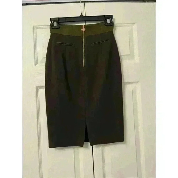 Antonio Melani Skirt  - Picture 2 of 8